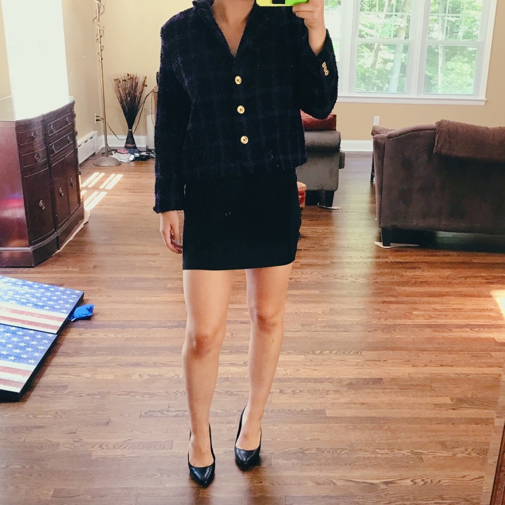 HARVÉ BENARD PURPLE AND BLACK BLAZER